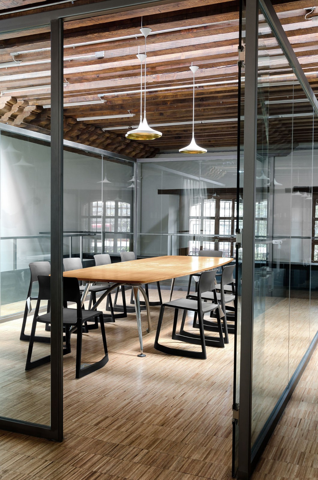 开云（中国） - 坐具|餐椅|办公家具|设计师家具|Tip Ton 餐椅